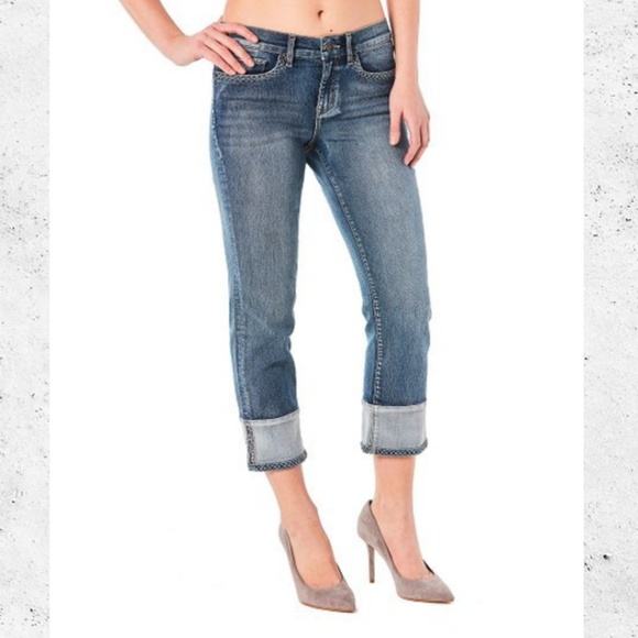 Nicole Miller Denim - 🆕️NWT NICOLE MILLER STRAIGHT CROP- MID RISE JEANS